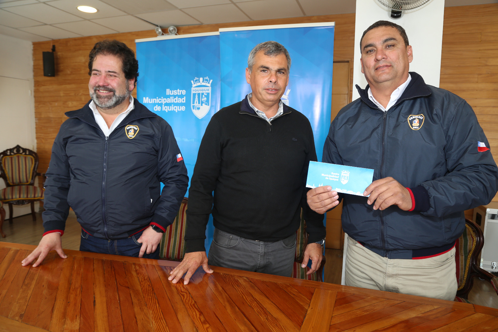 (IMÁGENES DE ARCHIVO) Concejo Municipal aprueba propuesta de alcalde Soria Macchiavello sobre entrega de subvención para el Cuerpo de Bomberos de Iquique