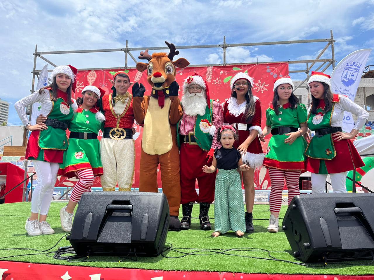 ¡Aviso del Viejito Pascuero! Este viernes 1 comienza entrega de regalos y Fiesta de Navidad 2023 de la Municipalidad de Iquique