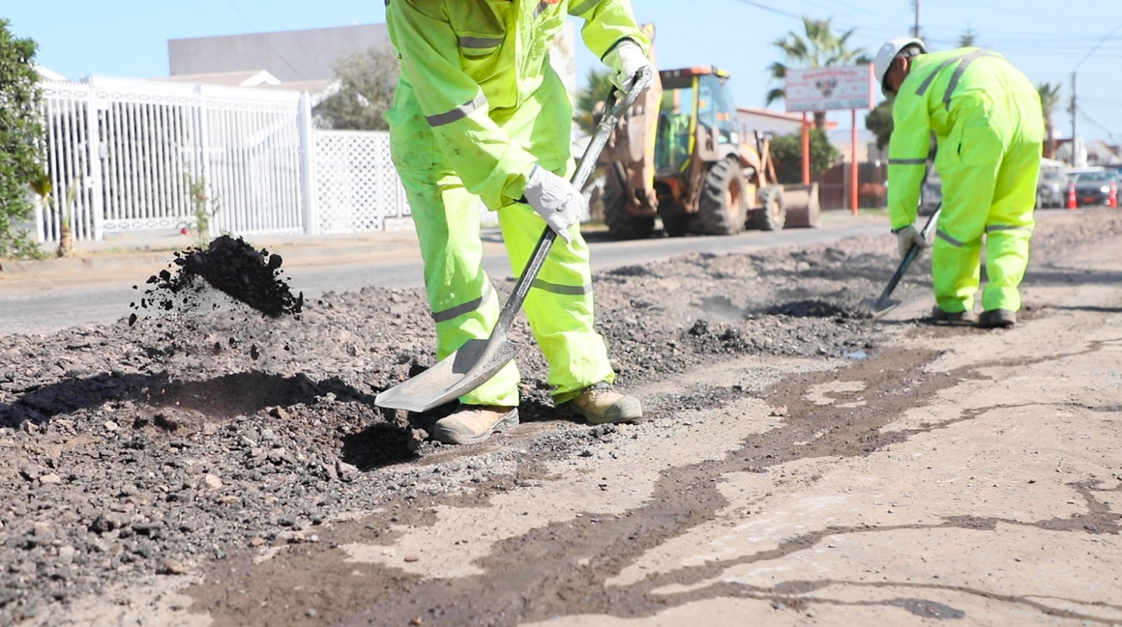 IMI impulsa reparación de calzadas en calles y avenidas del sector sur